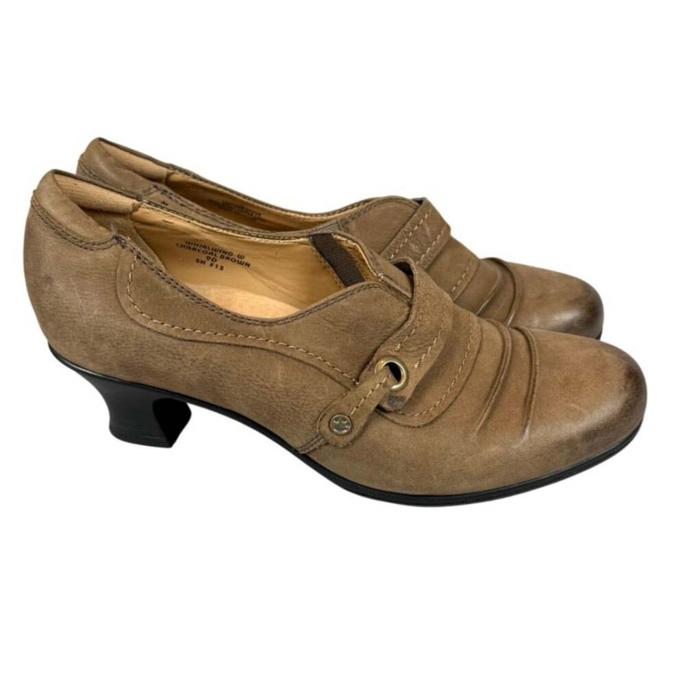 Earth Whirlwind Shoes Womens Size 9D Brown Leather Kitten Heels Pumps